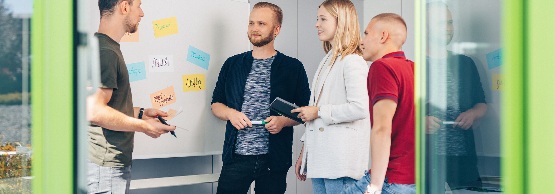 Auszubildende Gruppenarbeit